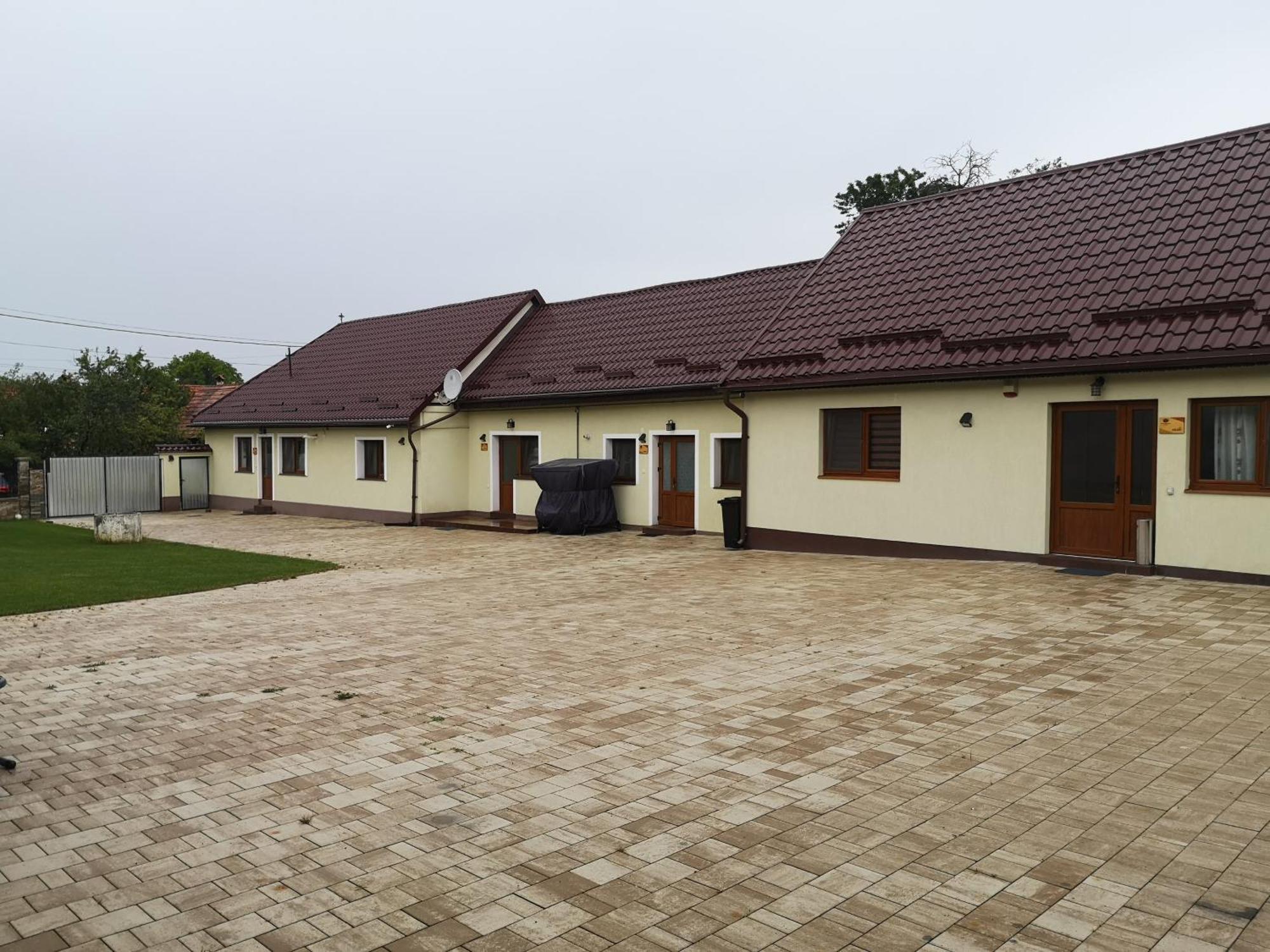 Aterman Apartment'S Sinca Veche Экстерьер фото